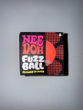 Brand new fuzz ball needoh in box